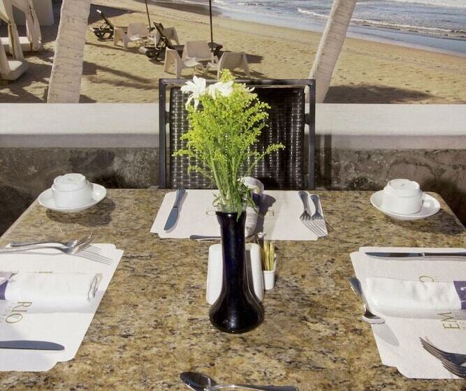 فندق Emporio Mazatlan