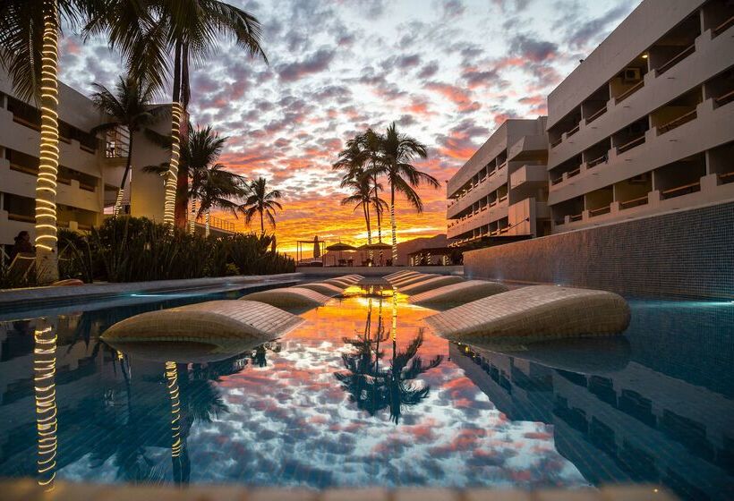 فندق Emporio Mazatlan