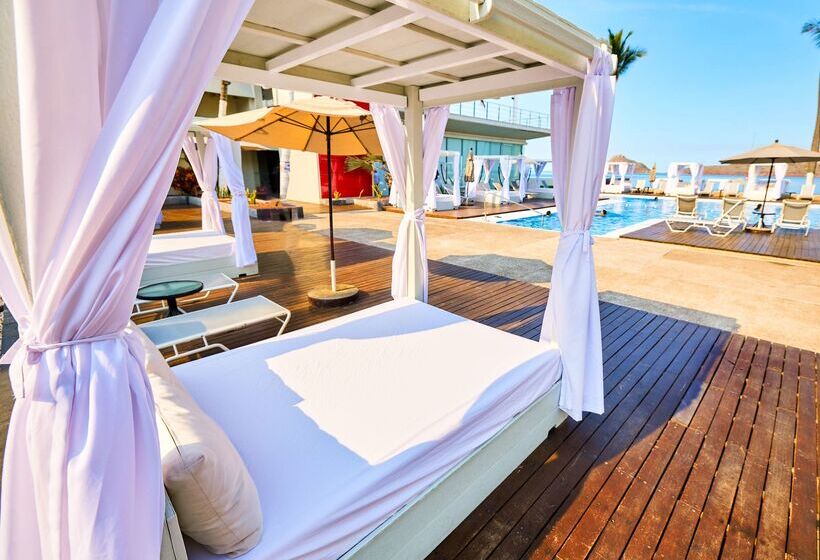 فندق Emporio Mazatlan