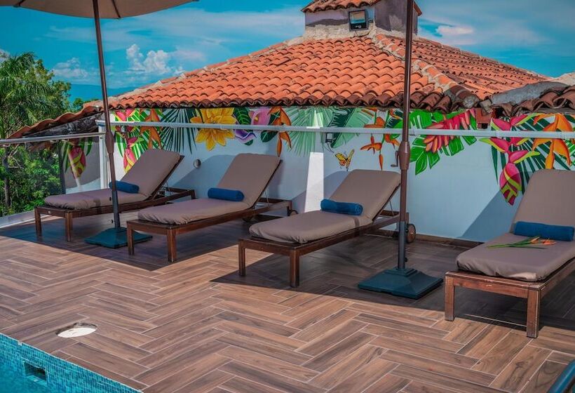 فندق Encino Malecon Centro Puerto Vallarta