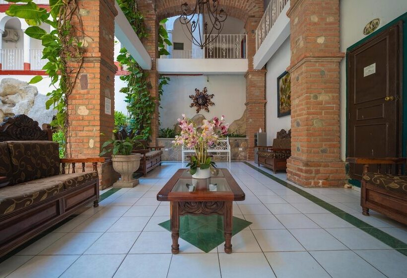 فندق Encino Malecon Centro Puerto Vallarta