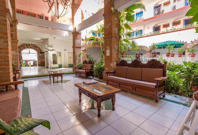 فندق Encino Malecon Centro Puerto Vallarta