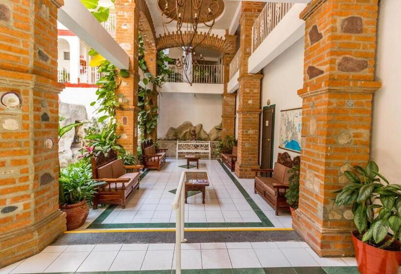 فندق Encino Malecon Centro Puerto Vallarta