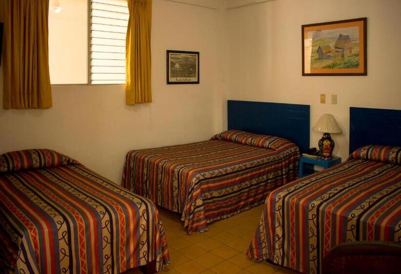 فندق Encino Malecon Centro Puerto Vallarta