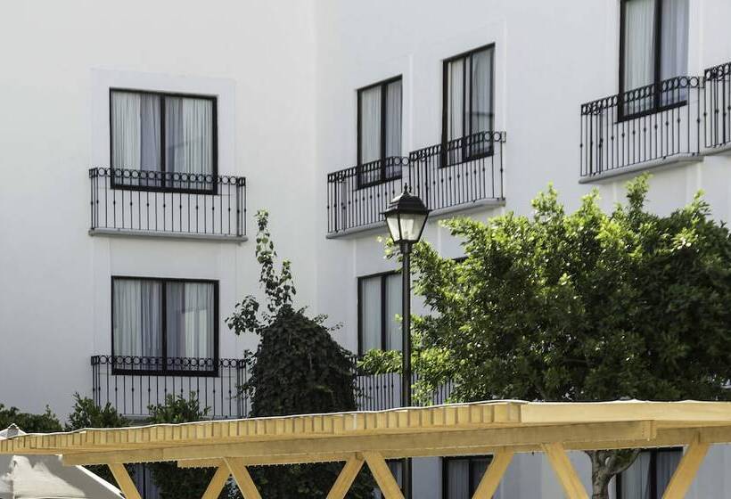 Отель Fiesta Inn Queretaro