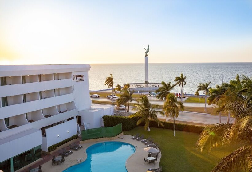 هتل Campeche Malecon