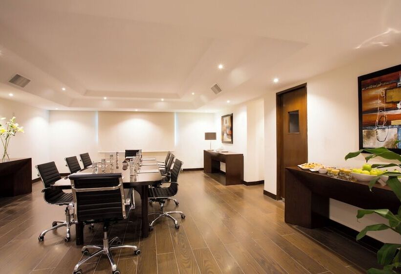 هتل Campeche Malecon