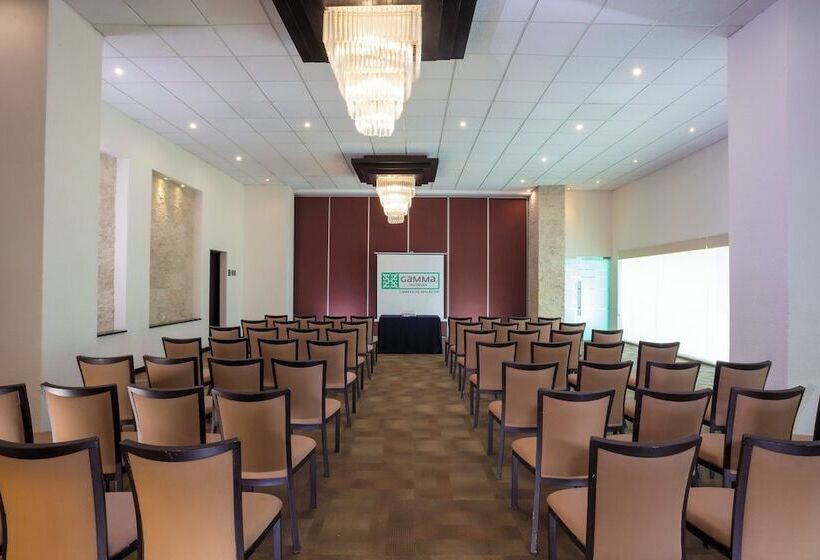 هتل Campeche Malecon