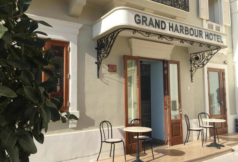 هتل Grand Harbour