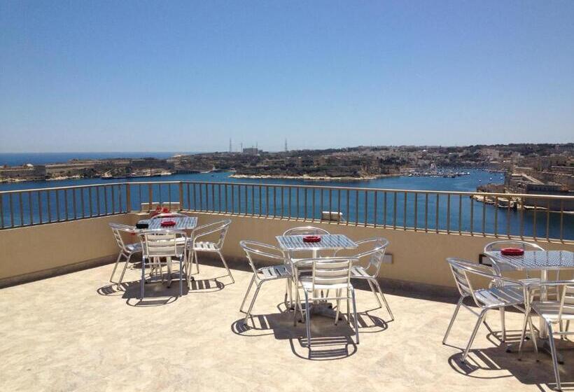 هتل Grand Harbour