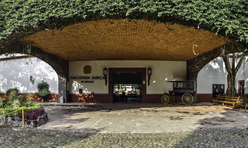 Отель Hacienda Jurica By Brisas