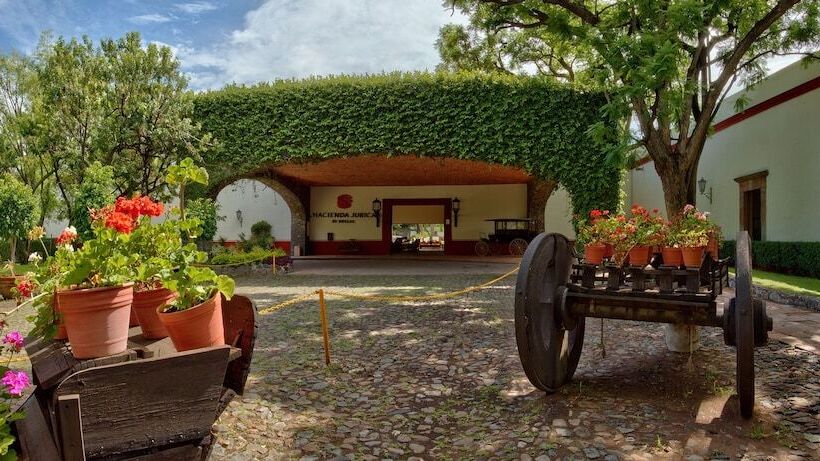 Отель Hacienda Jurica By Brisas