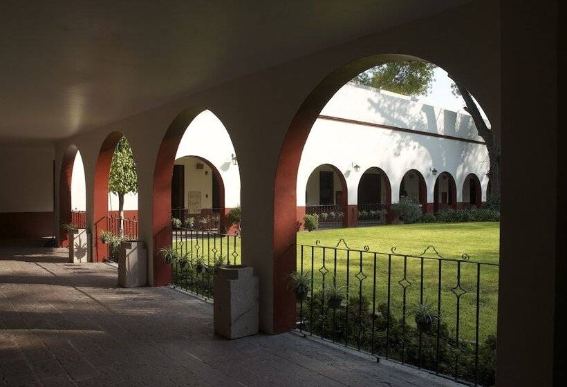 Отель Hacienda Jurica By Brisas