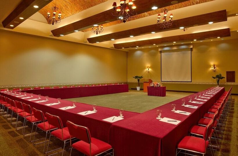 Отель Hacienda Jurica By Brisas