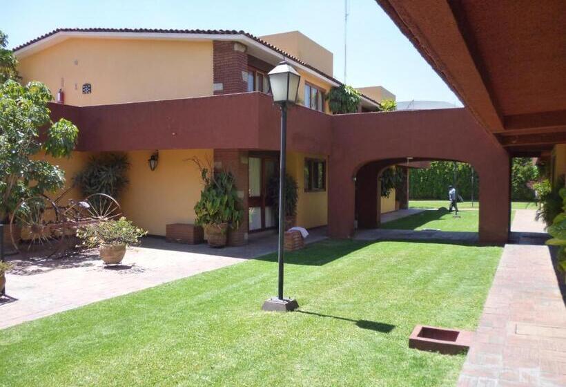 בית מלון כפרי Hacienda