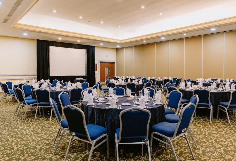 בית מלון כפרי Holiday Inn Merida, An Ihg