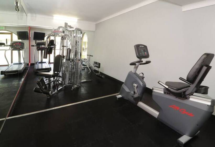 ホテル Holiday Inn Monterrey Norte, An Ihg