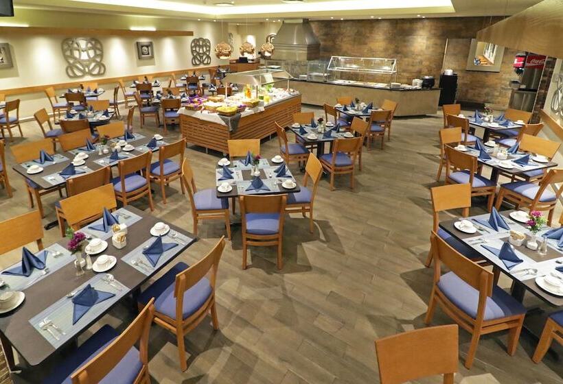 ホテル Holiday Inn Monterrey Norte, An Ihg