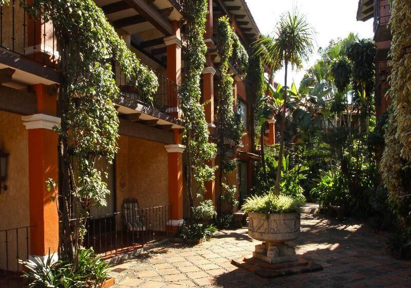 Hosteria Las Quintas Hotel Restaurante Bar