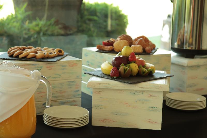 Hosteria Las Quintas Hotel Restaurante Bar