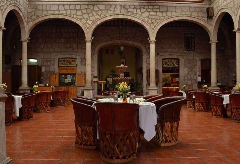 בית מלון כפרי Howard Johnson By Wyndham Morelia Calle Real