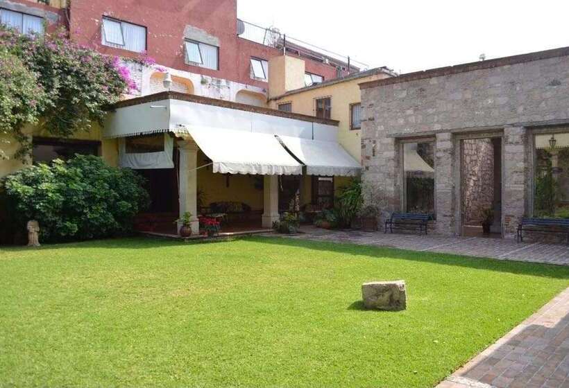 酒店 Howard Johnson By Wyndham Morelia Calle Real