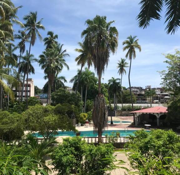 Отель Las Hamacas