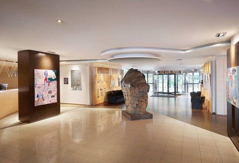 هتل Le Méridien Beach Plaza