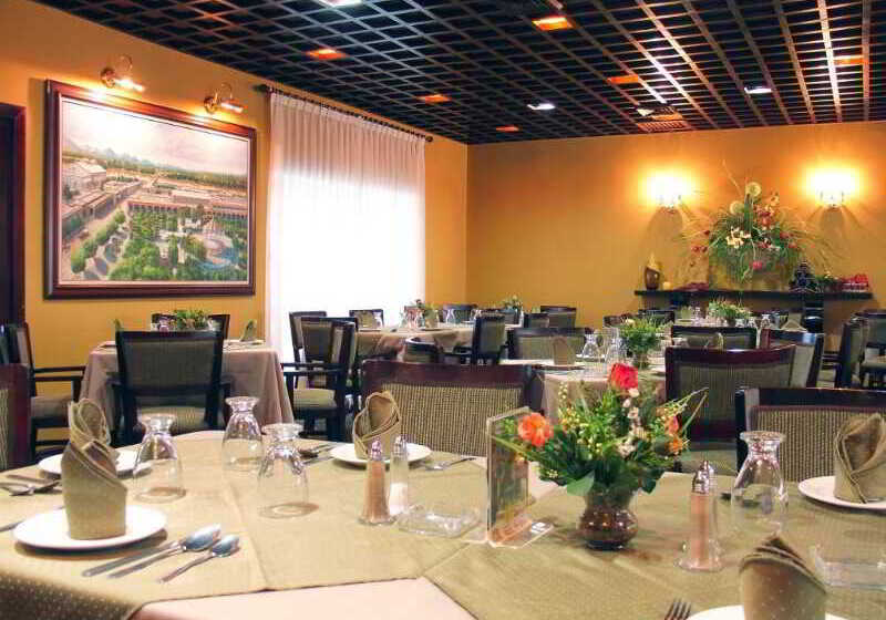 Отель Inhouse Select Hacienda Tres Rios