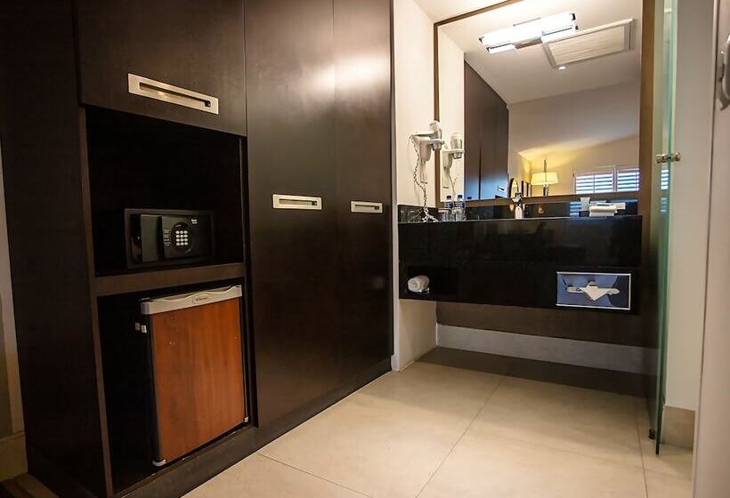 호텔 Lucerna Mexicali