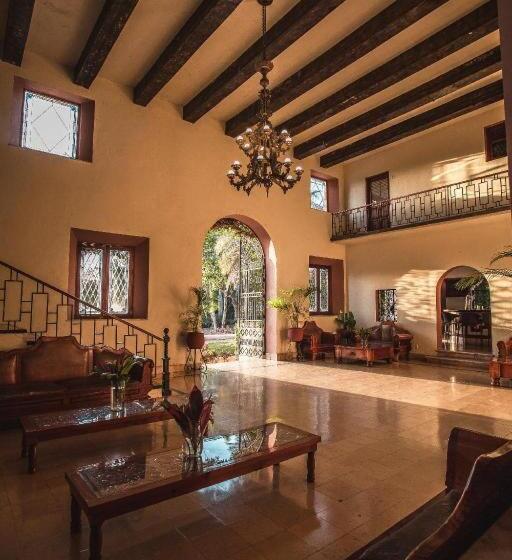 Mayaland Hotel & Bungalows