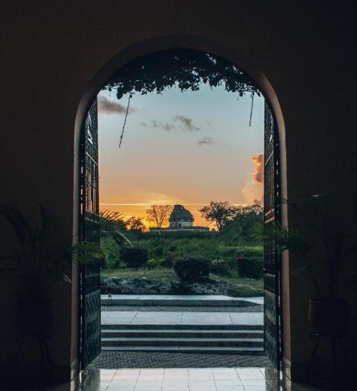 Mayaland Hotel & Bungalows