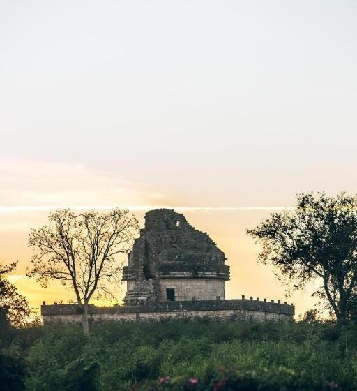 Mayaland Hotel & Bungalows