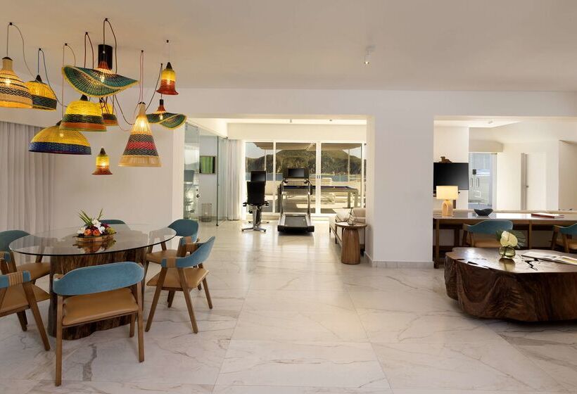 Отель Me Cabo By Meliá