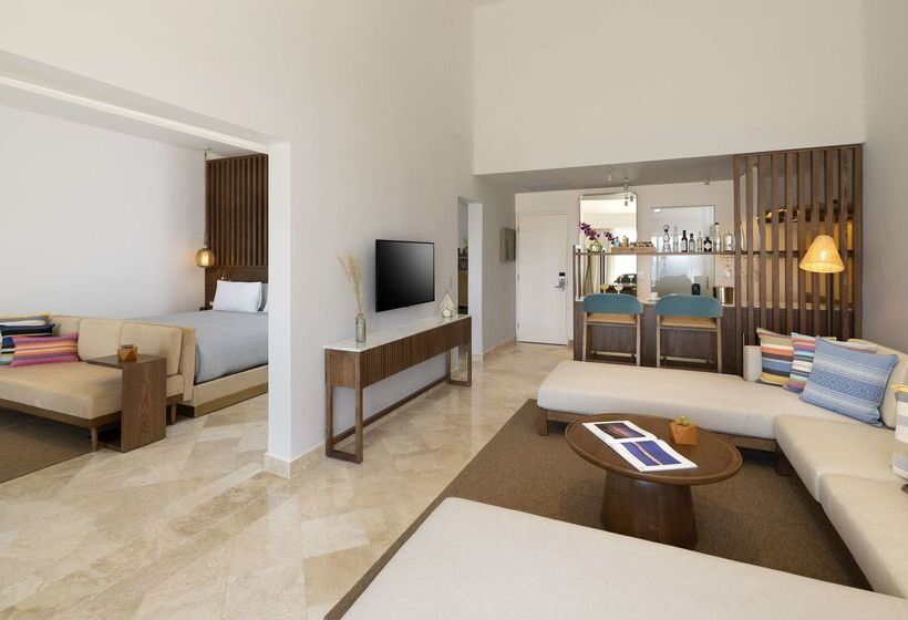 Отель Me Cabo By Meliá