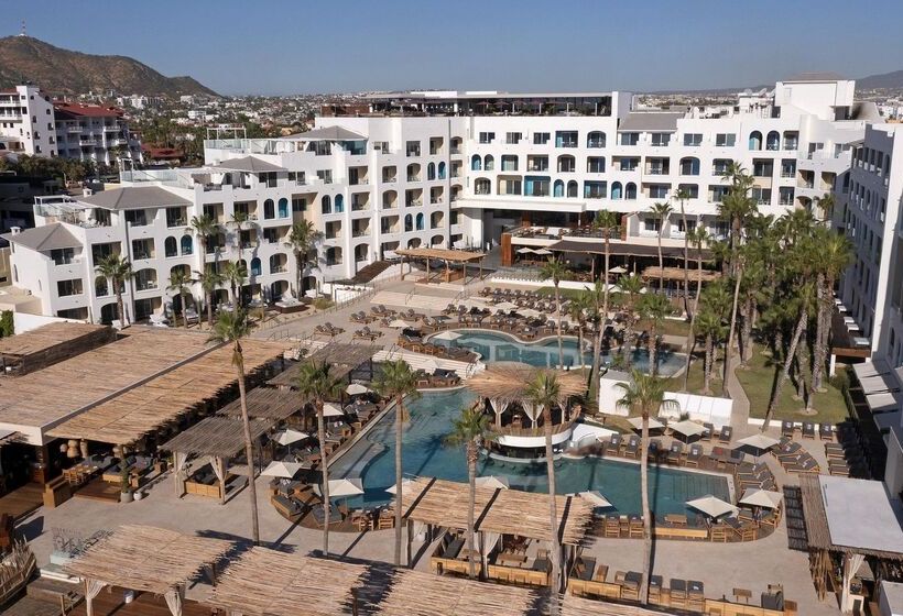 Отель Me Cabo By Meliá