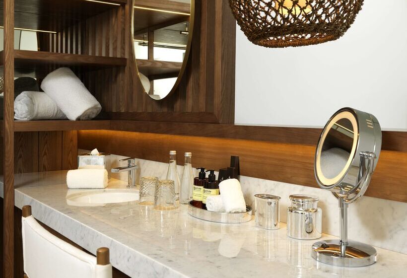 Отель Me Cabo By Meliá