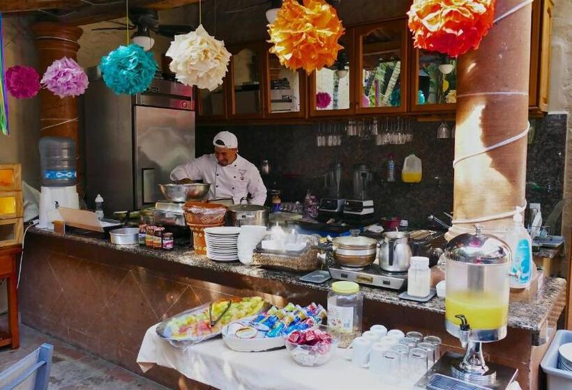 فندق Mercurio   Caters To Gay Men