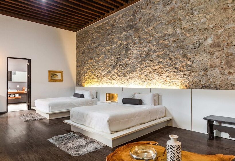 Отель Mesón De Santa Rosa Luxury