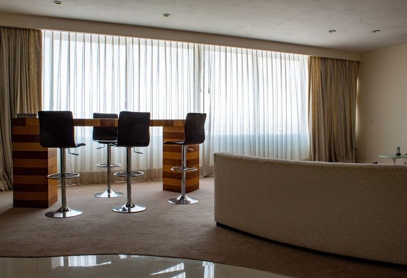 בית מלון כפרי Mision Guadalajara