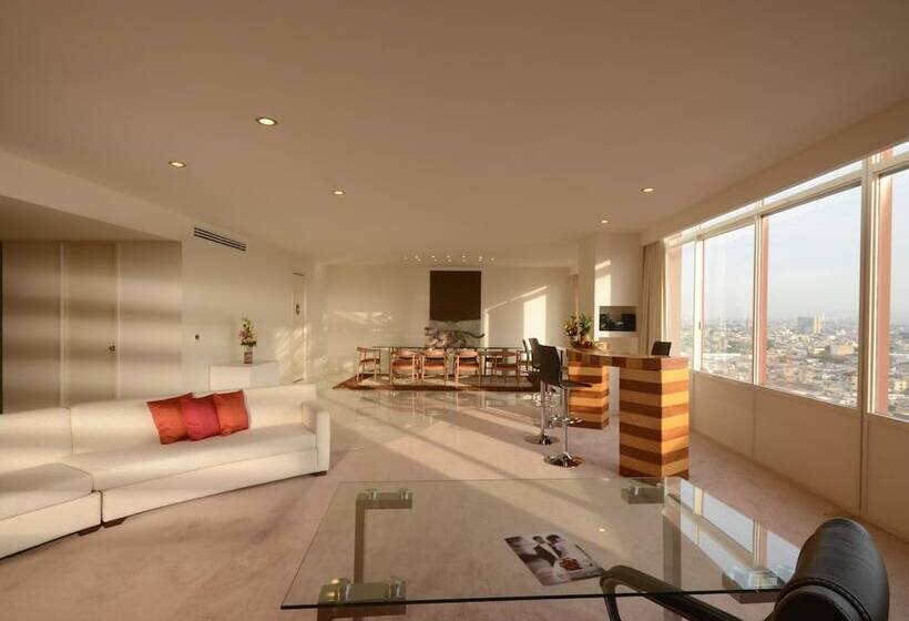 בית מלון כפרי Mision Guadalajara