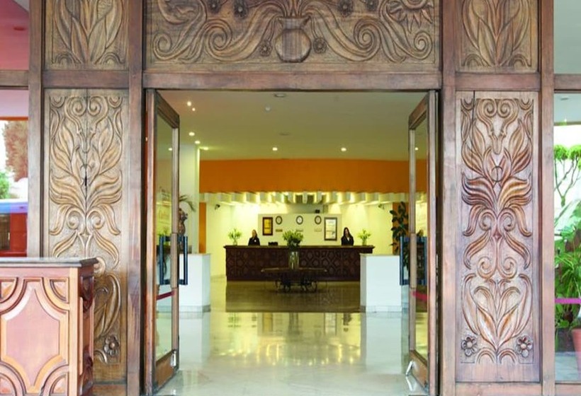 בית מלון כפרי Mision Guadalajara