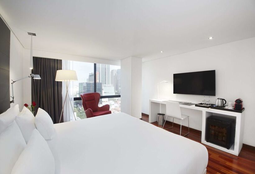 ホテル NH Collection Mexico City Reforma