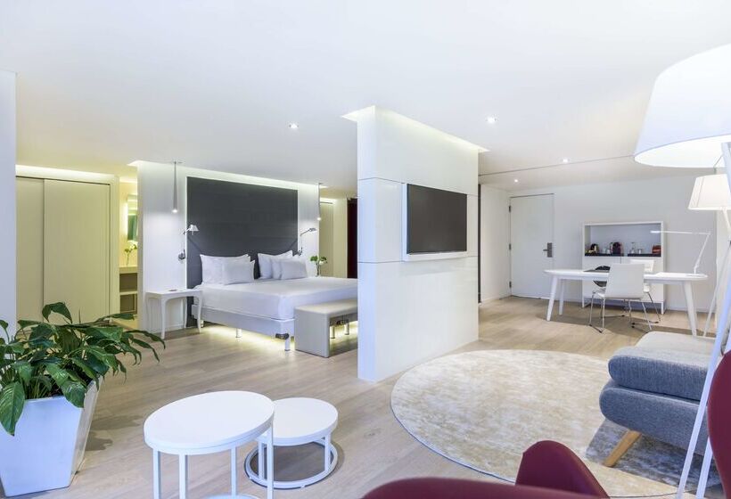 ホテル NH Collection Mexico City Reforma