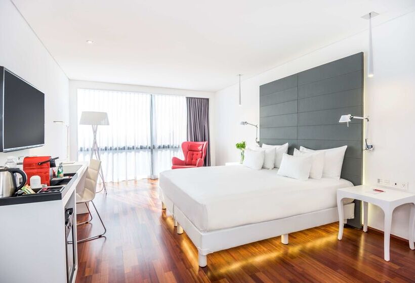 ホテル NH Collection Mexico City Reforma