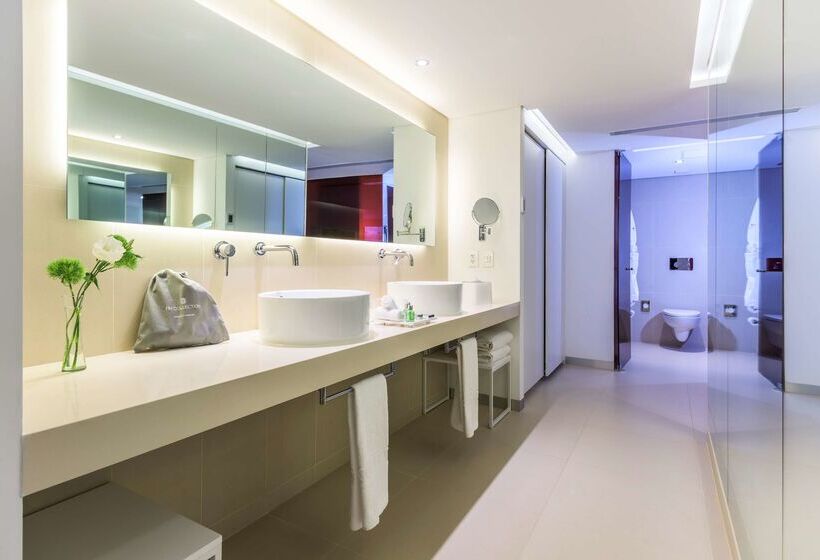 ホテル NH Collection Mexico City Reforma