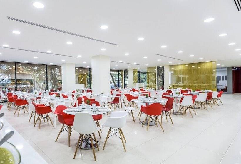 ホテル NH Collection Mexico City Reforma