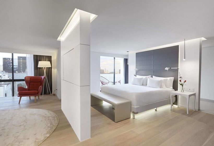 ホテル NH Collection Mexico City Reforma