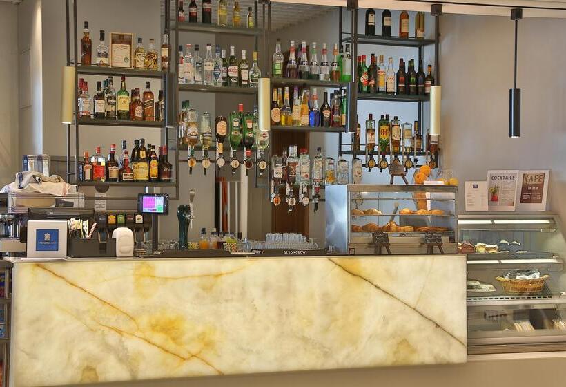 هتل Paradise Bay Resort