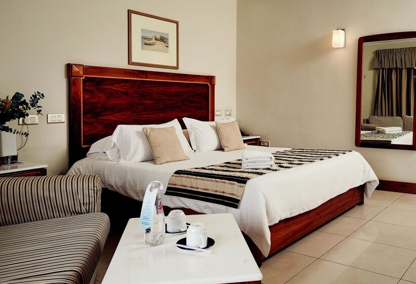 هتل Paradise Bay Resort